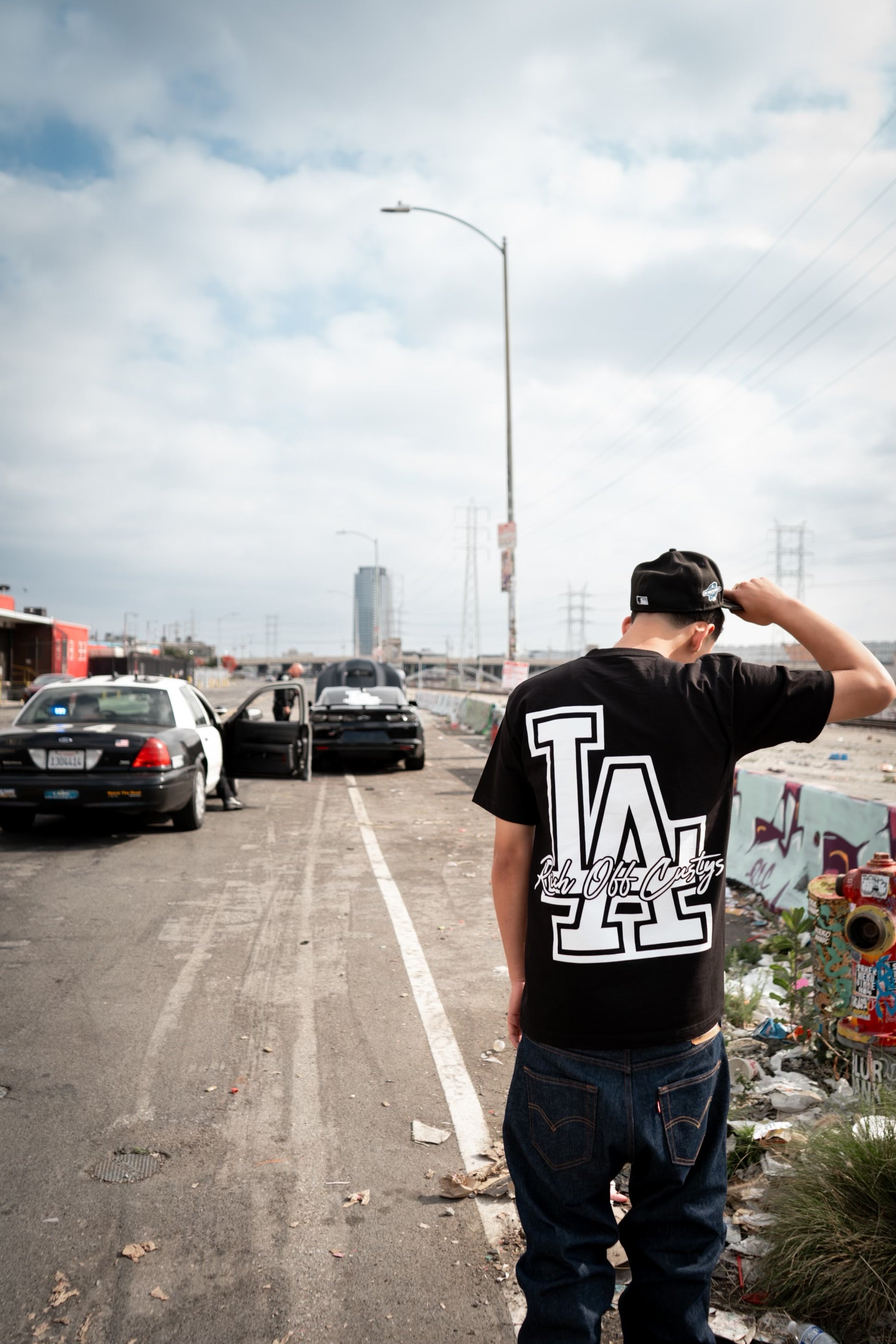 RICH OFF CUSTYS LA TEE- BLACK