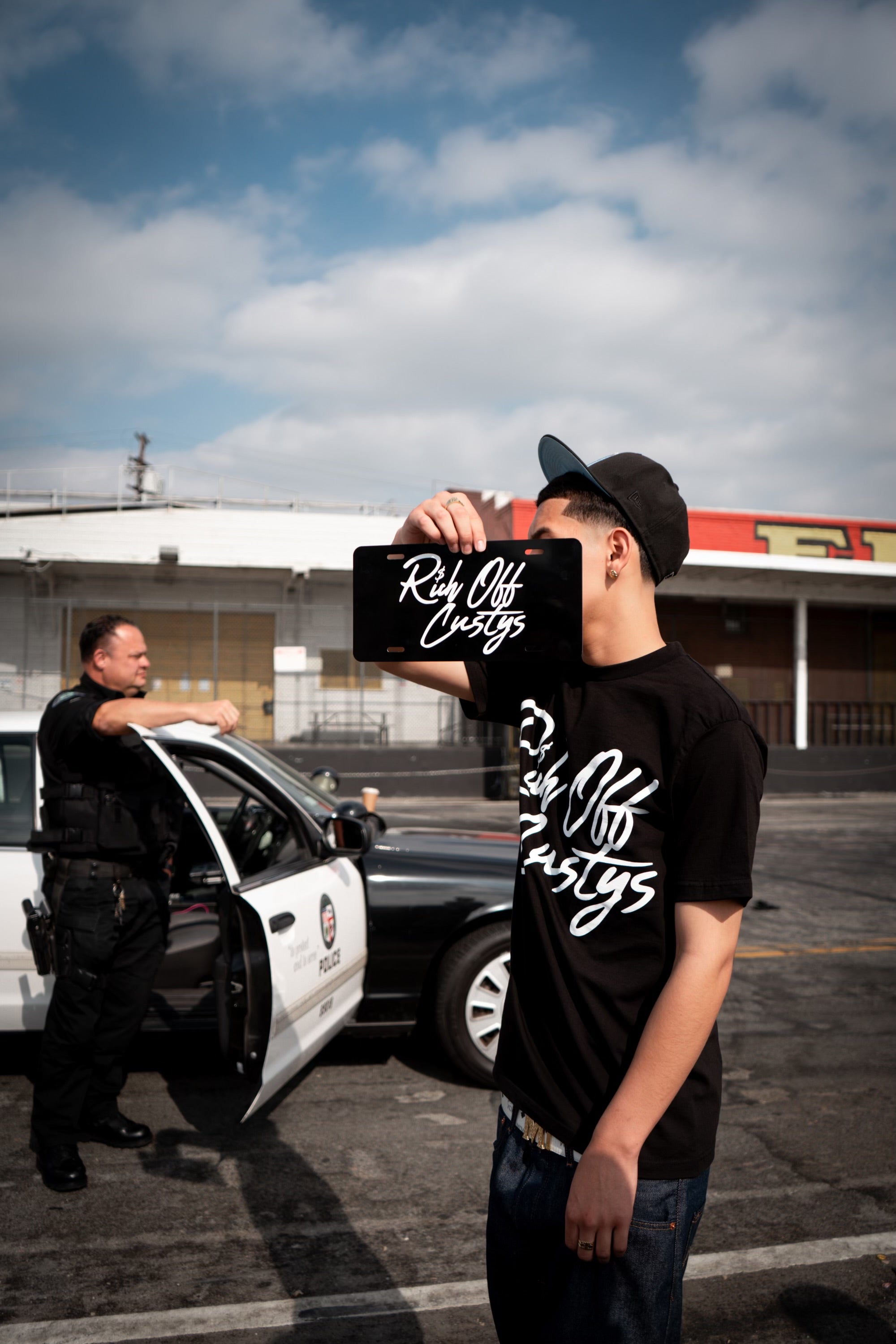 RICH OFF CUSTYS LA TEE- BLACK